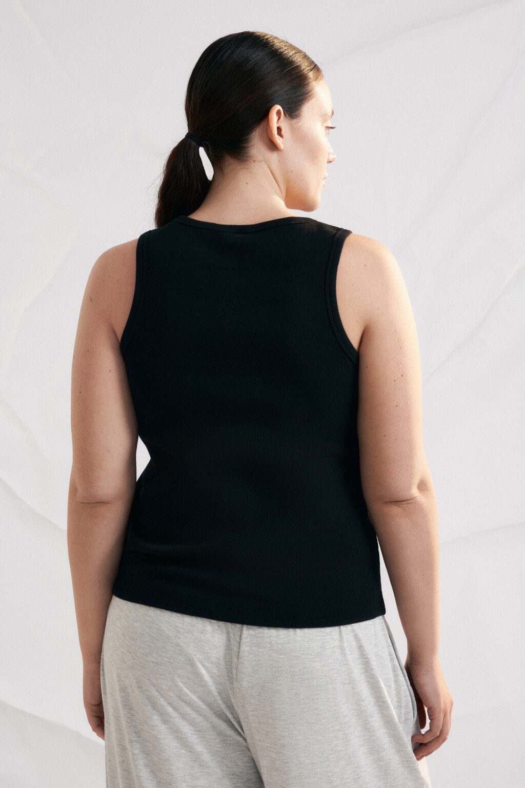 Майка базовая облегающая в рубчик - цвет черный - 3