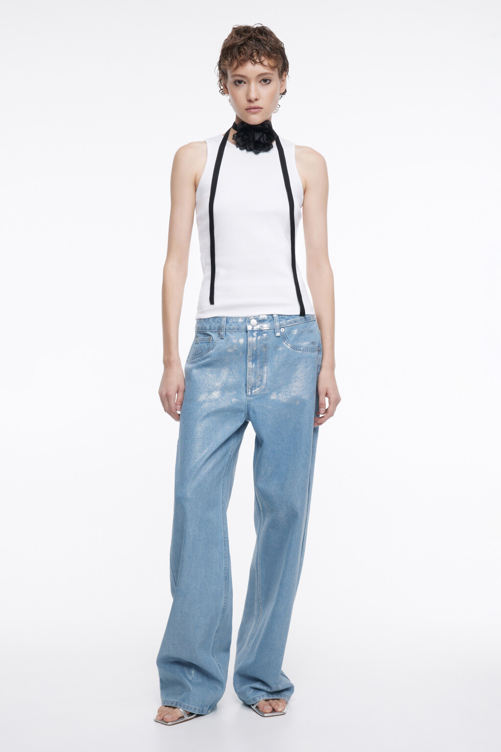 Майка RIBTOP в рубчик на широких бретелях - цвет белый - 6