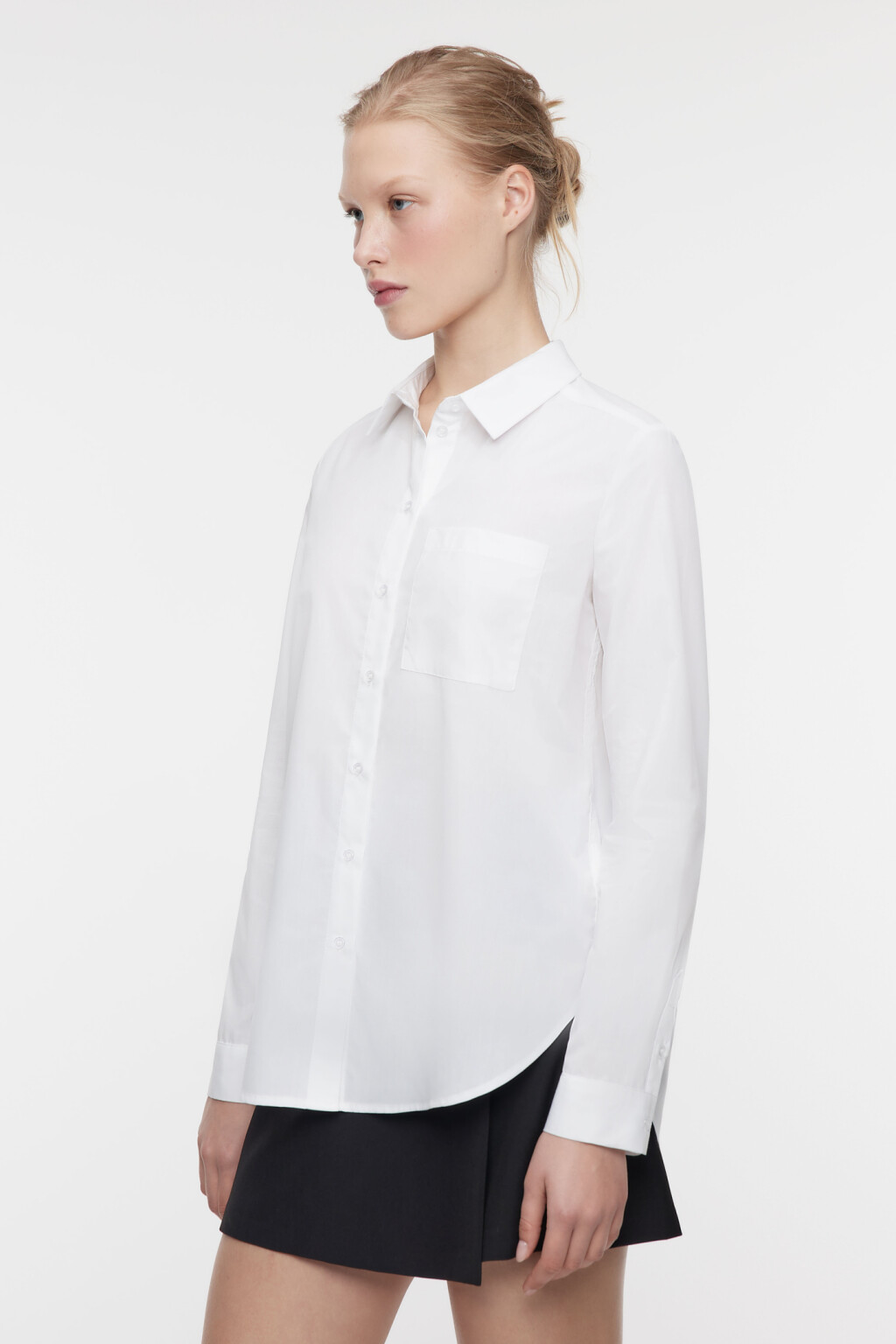 Блузка-рубашка прямая с нагрудным карманом - цвет белый - 2
