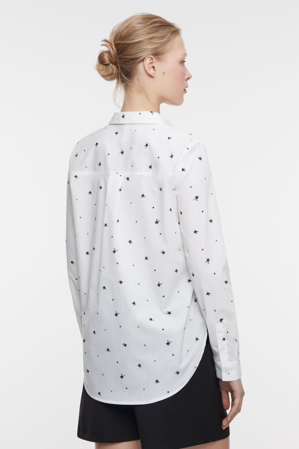 Блузка-рубашка прямая с нагрудным карманом - цвет белый - 4