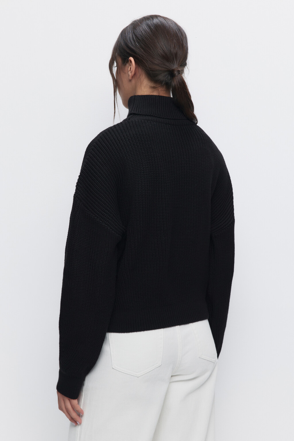 Свитер RibSweater толстой вязки с воротником - цвет черный - 4