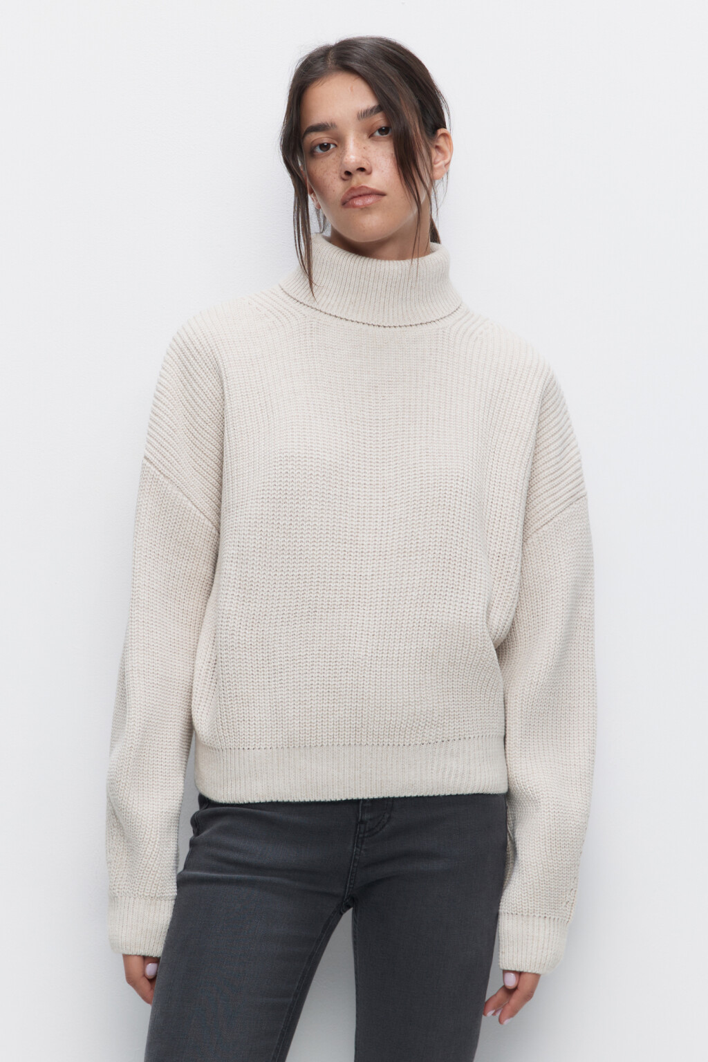Свитер RibSweater толстой вязки с воротником - цвет бежевый - 2