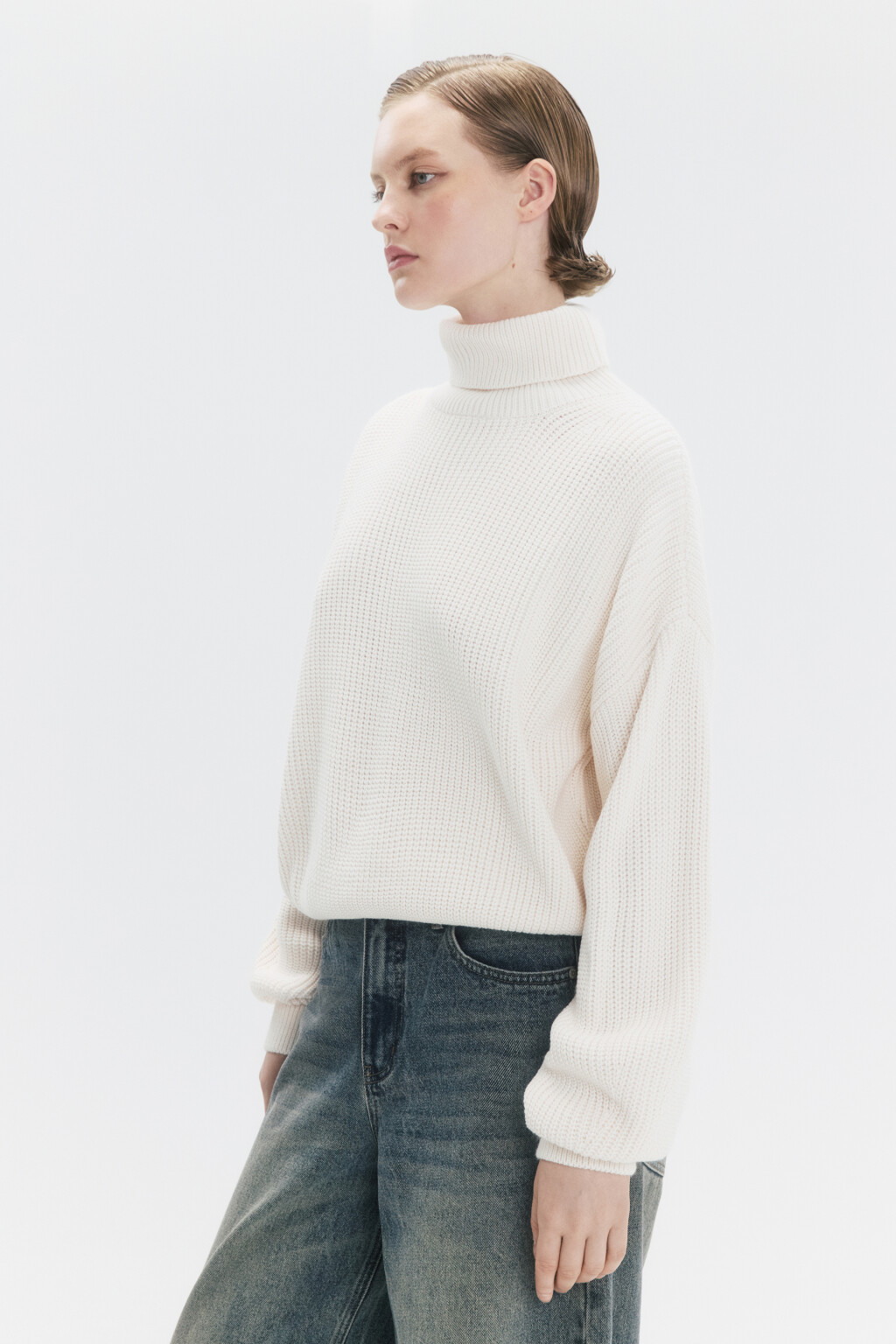 Свитер толстой вязки в рубчик с воротником - цвет молочный - 3