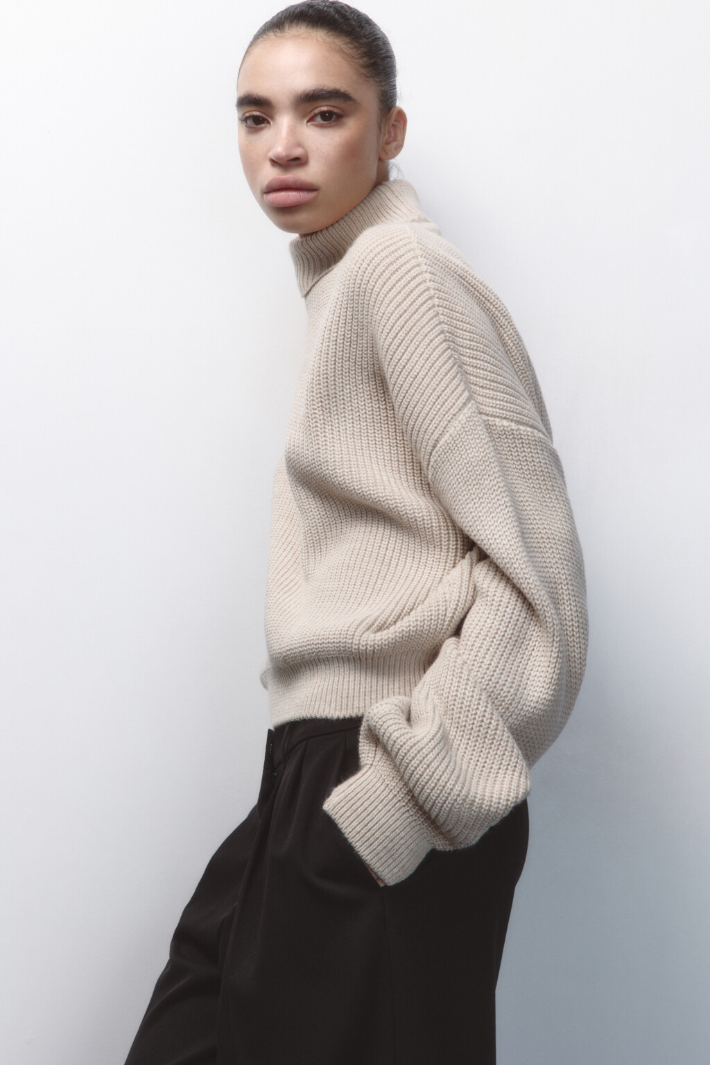 Свитер толстой вязки в рубчик с воротником - цвет бежевый - 2