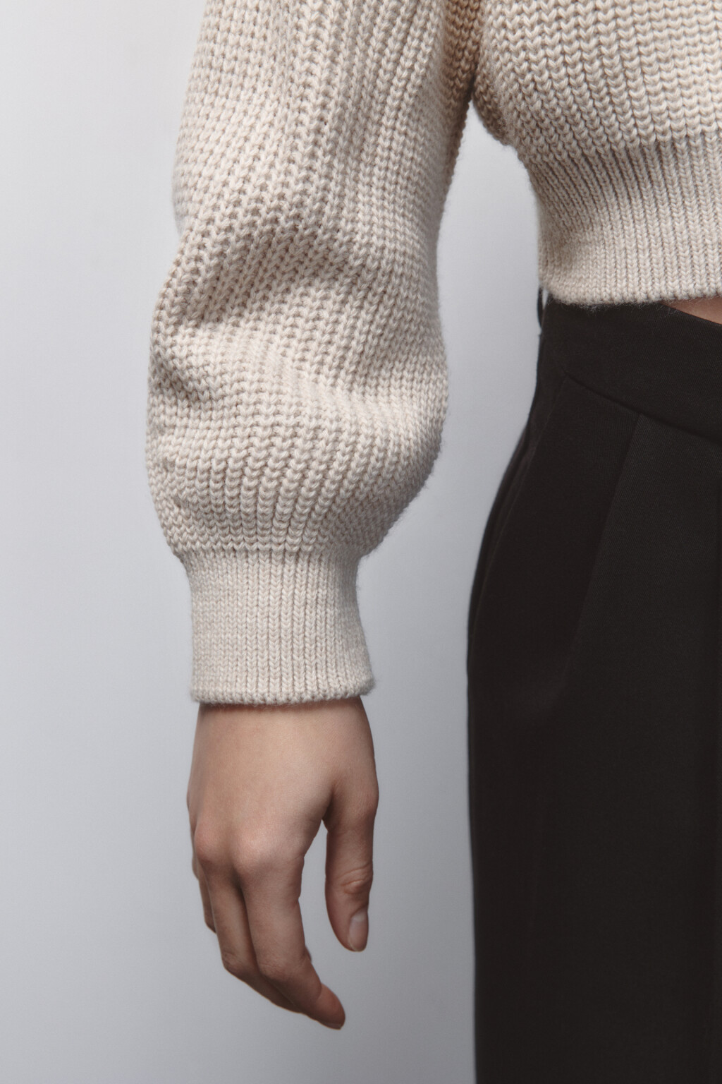 Свитер толстой вязки в рубчик с воротником - цвет бежевый - 8