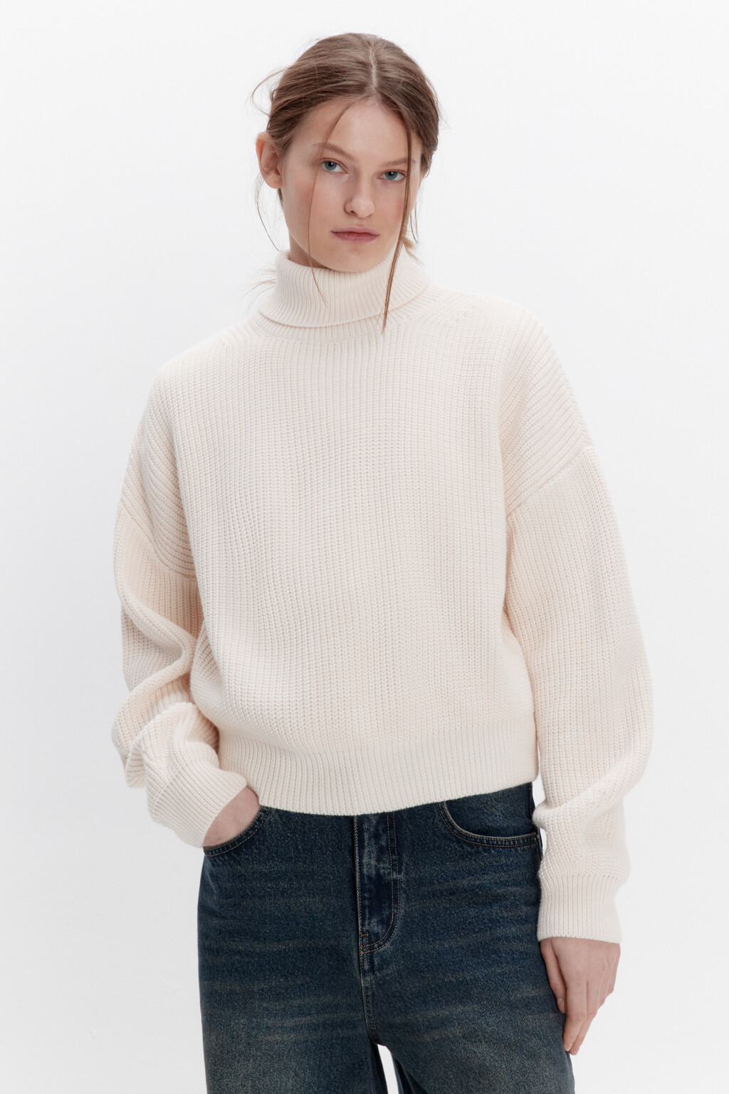 Свитер вязаный в рубчик с воротником - цвет молочный - 2