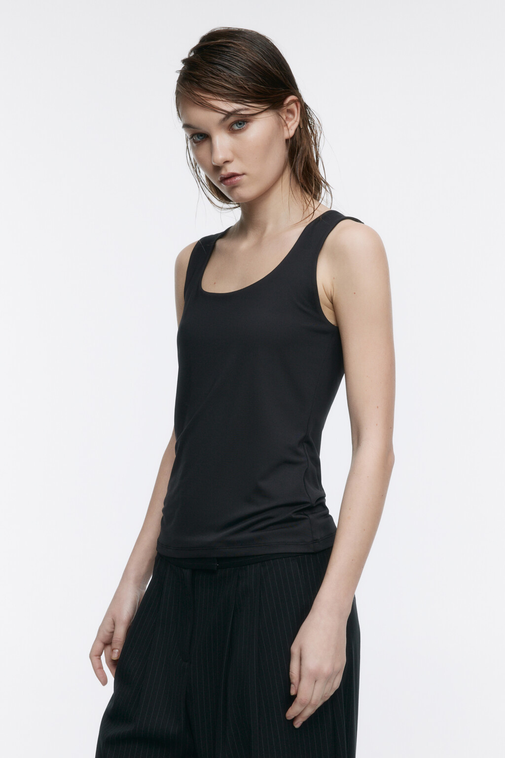 Майка SAMANTA базовая с подкладкой на груди - цвет черный - 3