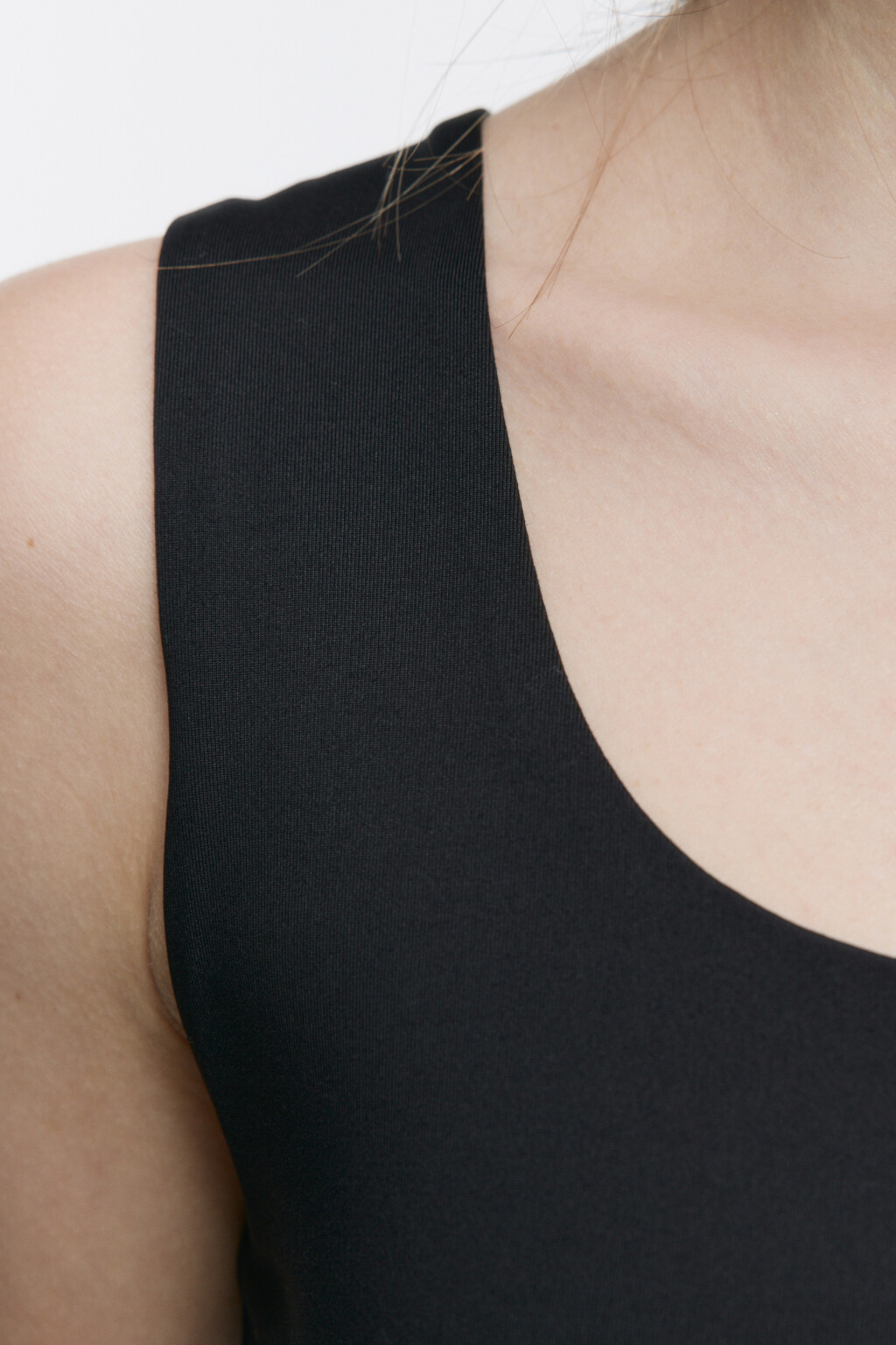 Майка SAMANTA базовая с подкладкой на груди - цвет черный - 6