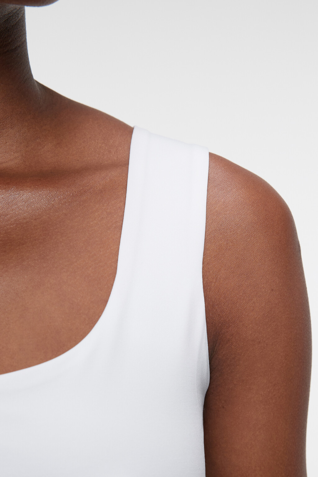 Майка SAMANTA гладкая с подкладкой на груди - цвет белый - 5