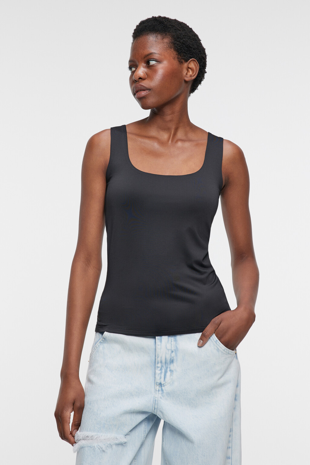 Майка SAMANTA гладкая с подкладкой на груди - цвет черный - 2