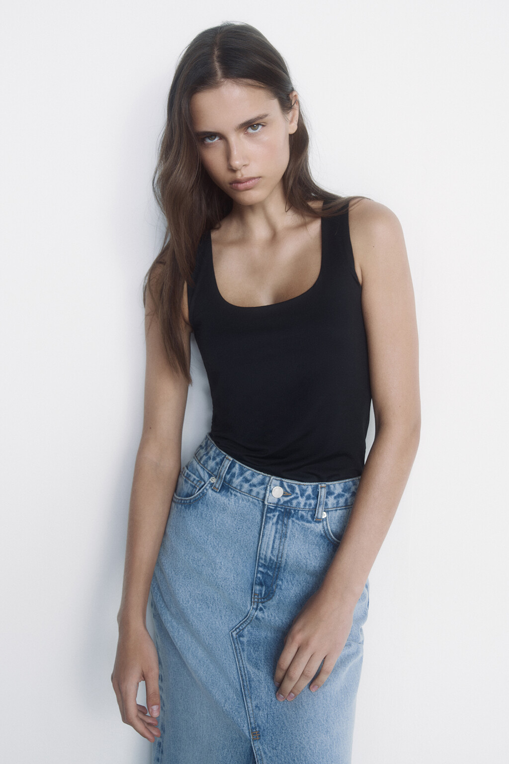 Майка SAMANTA гладкая с подкладкой на груди - цвет черный - 7