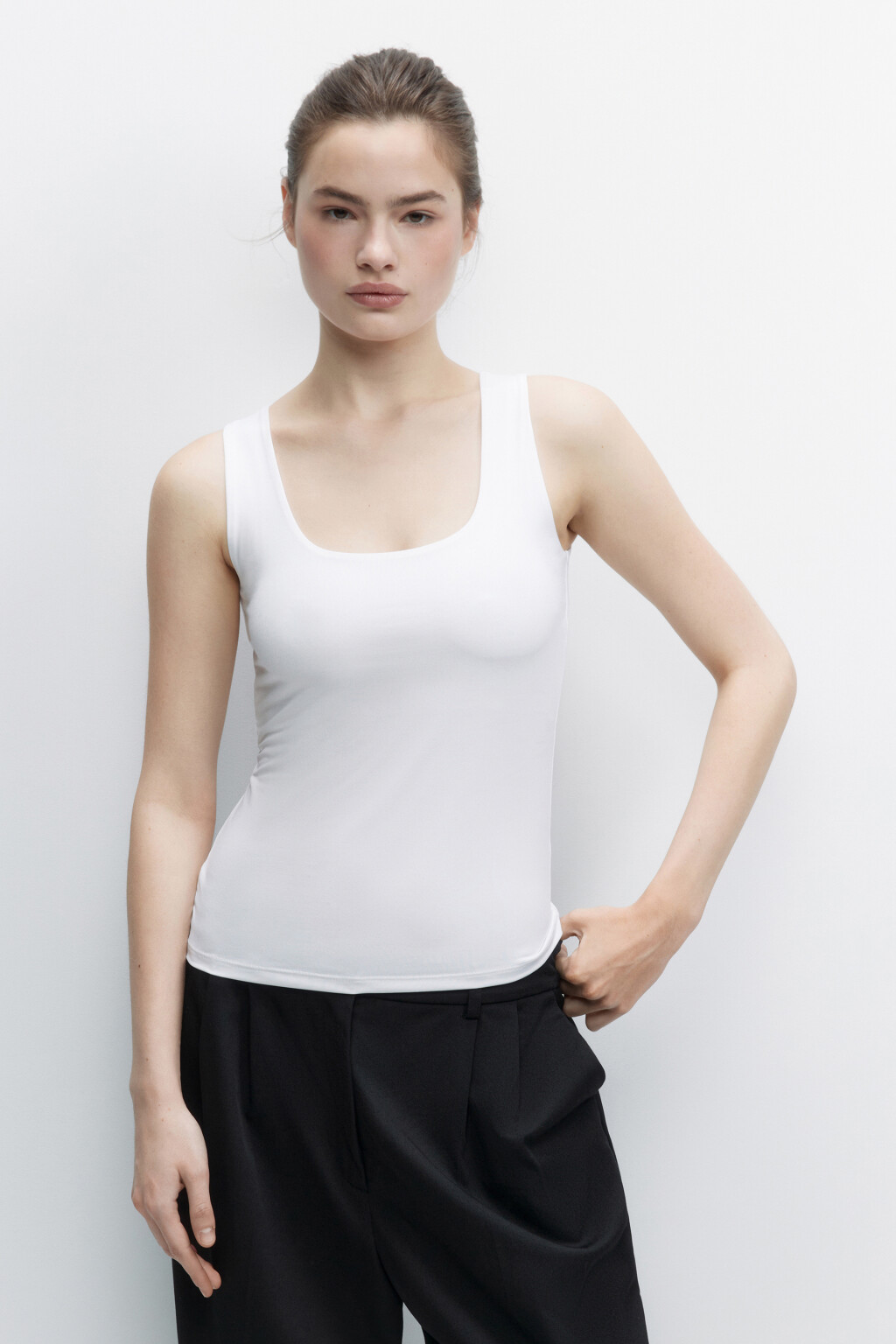 Майка SAMANTA базовая с подкладкой на груди - цвет белый - 2