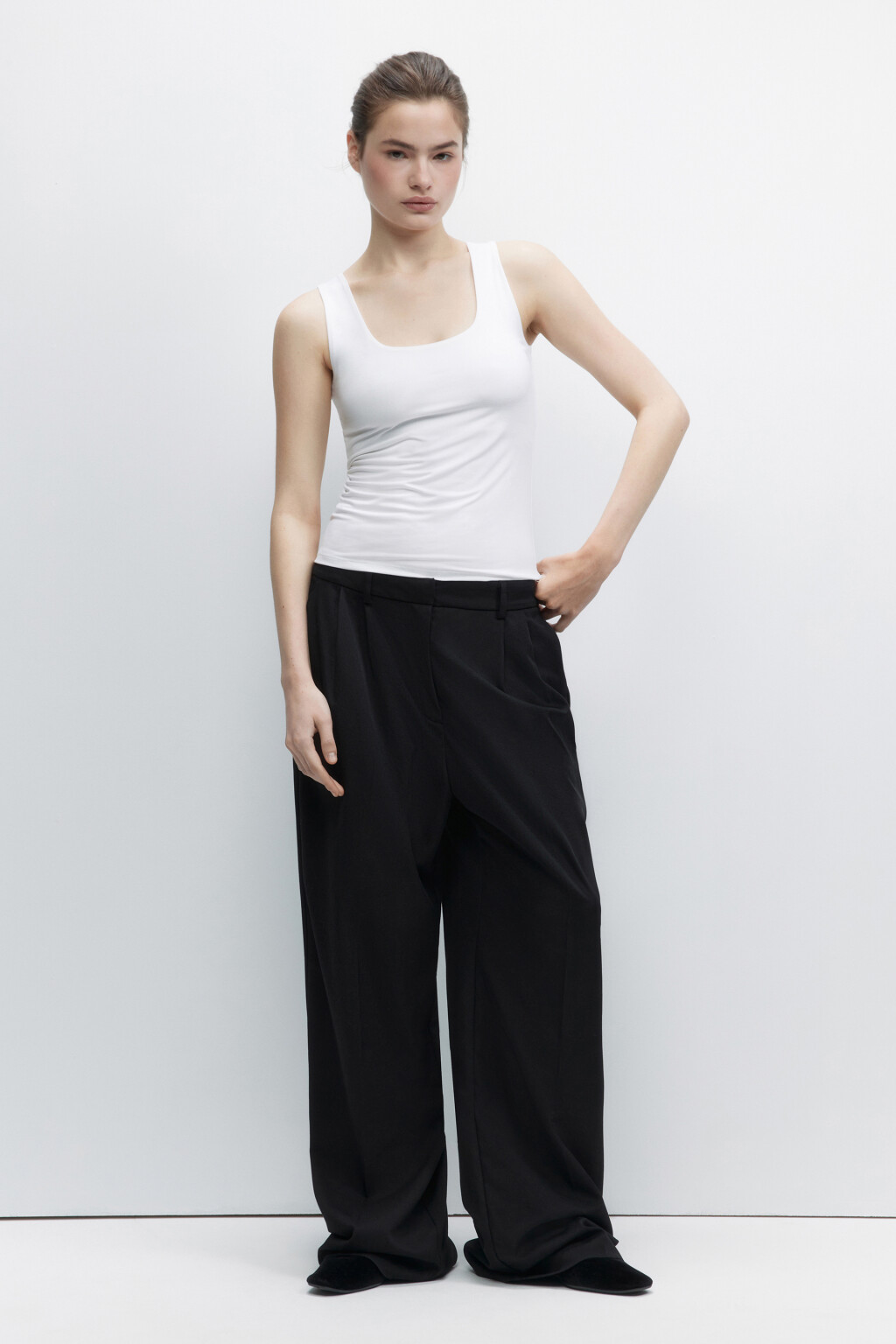 Майка SAMANTA базовая с подкладкой на груди - цвет белый - 5