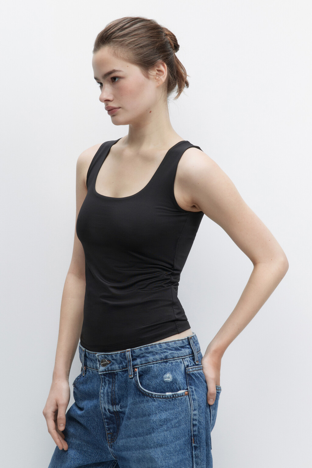Майка SAMANTA базовая с подкладкой на груди - цвет черный - 3