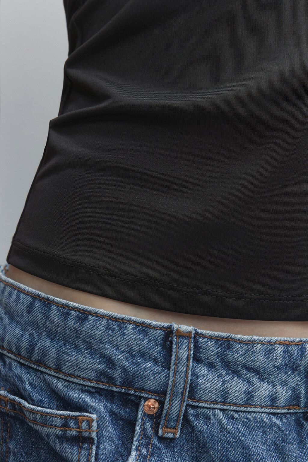 Майка SAMANTA базовая с подкладкой на груди - цвет черный - 6