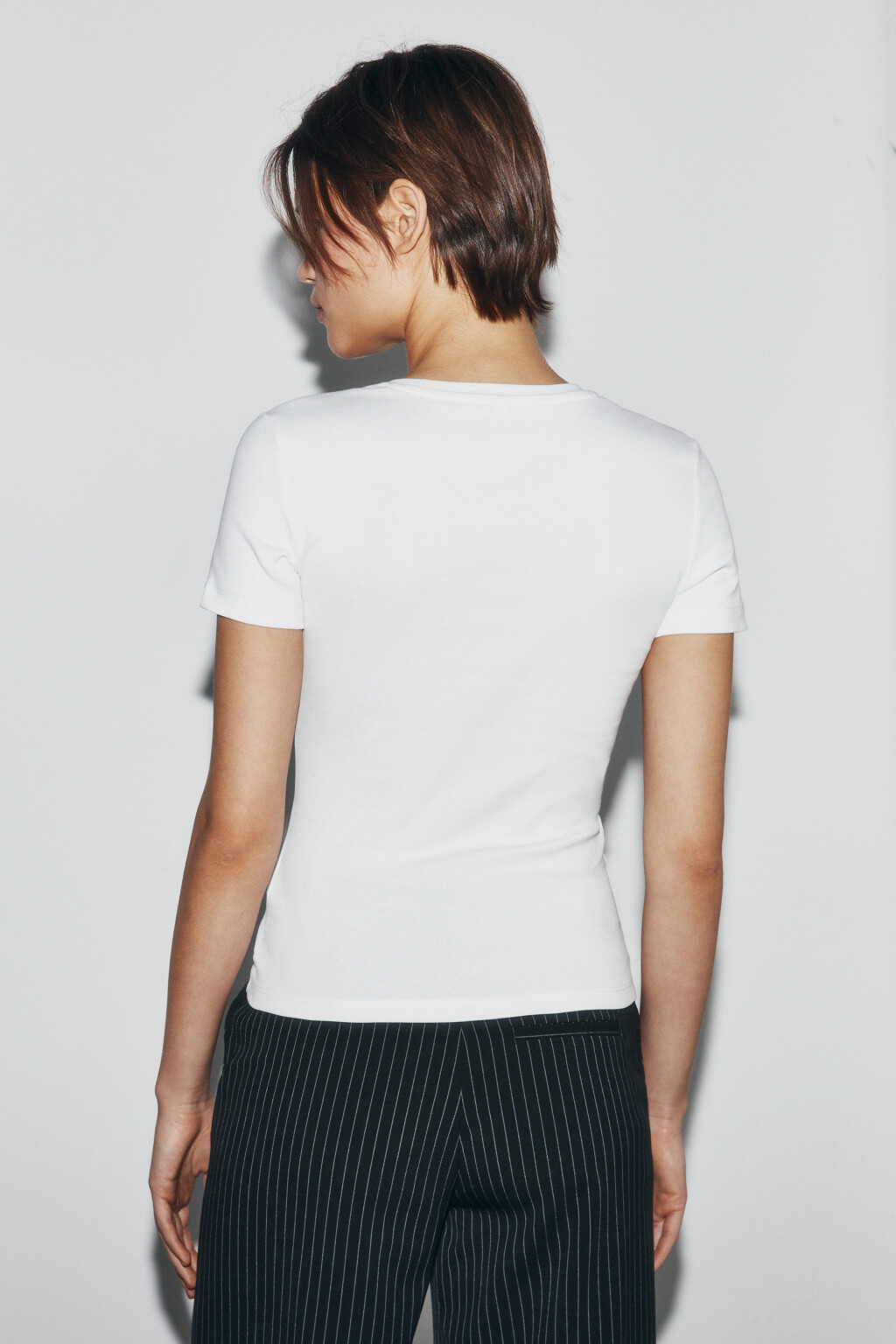 Футболка базовая облегающая - цвет белый - 4