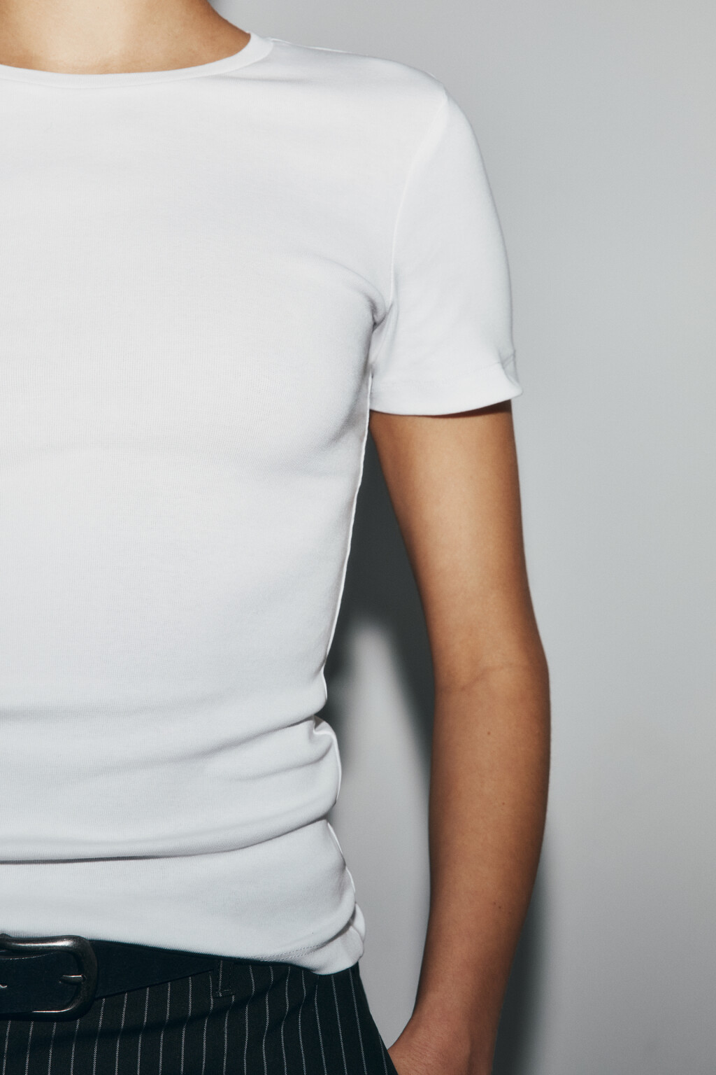 Футболка базовая облегающая - цвет белый - 6
