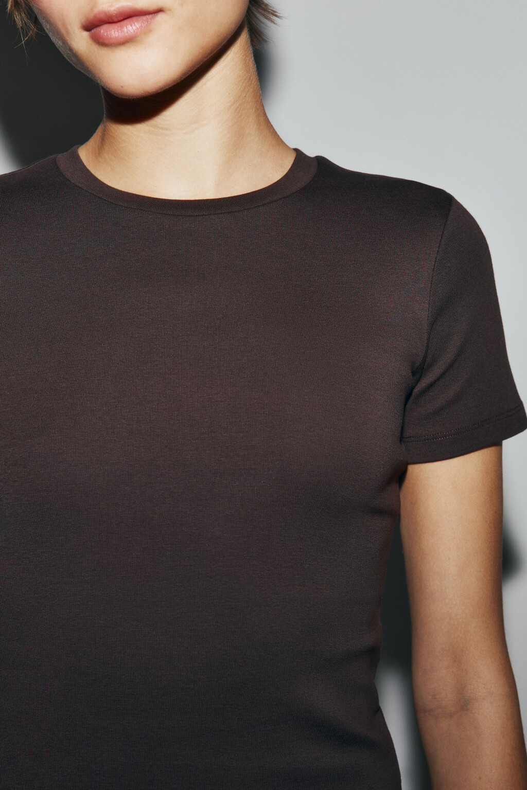 Футболка базовая облегающая - цвет коричневый - 6