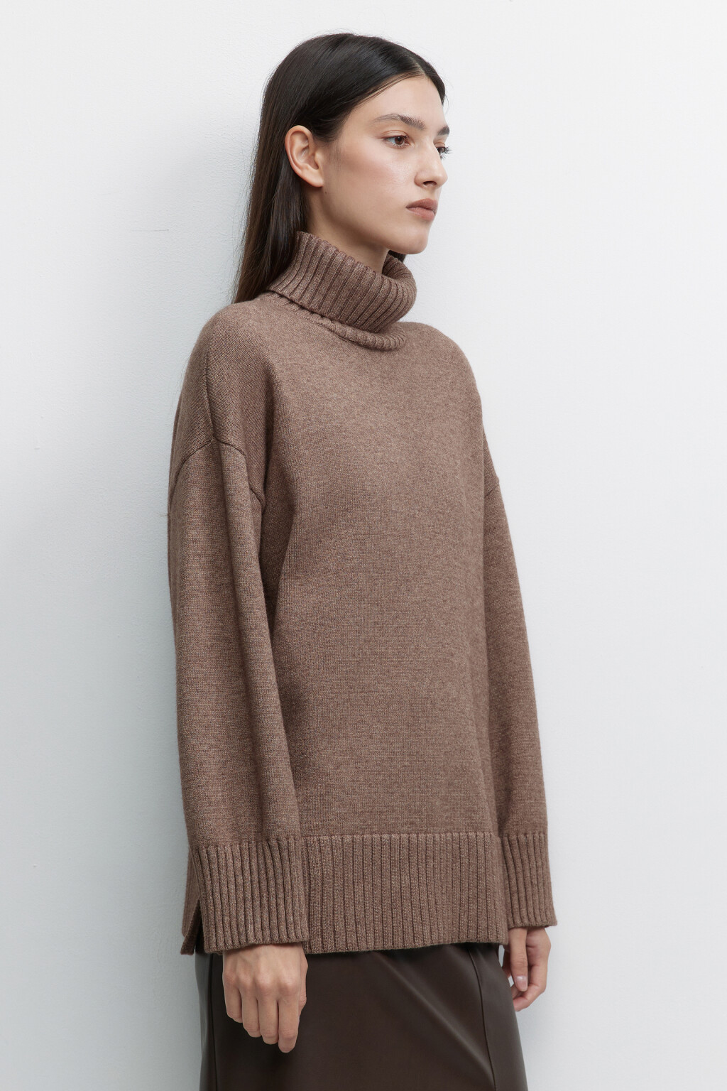 Свитер SWEATER свободный с боковыми разрезами - цвет бежевый - 3