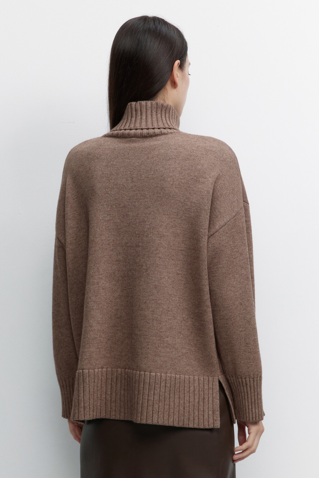 Свитер SWEATER свободный с боковыми разрезами - цвет бежевый - 4