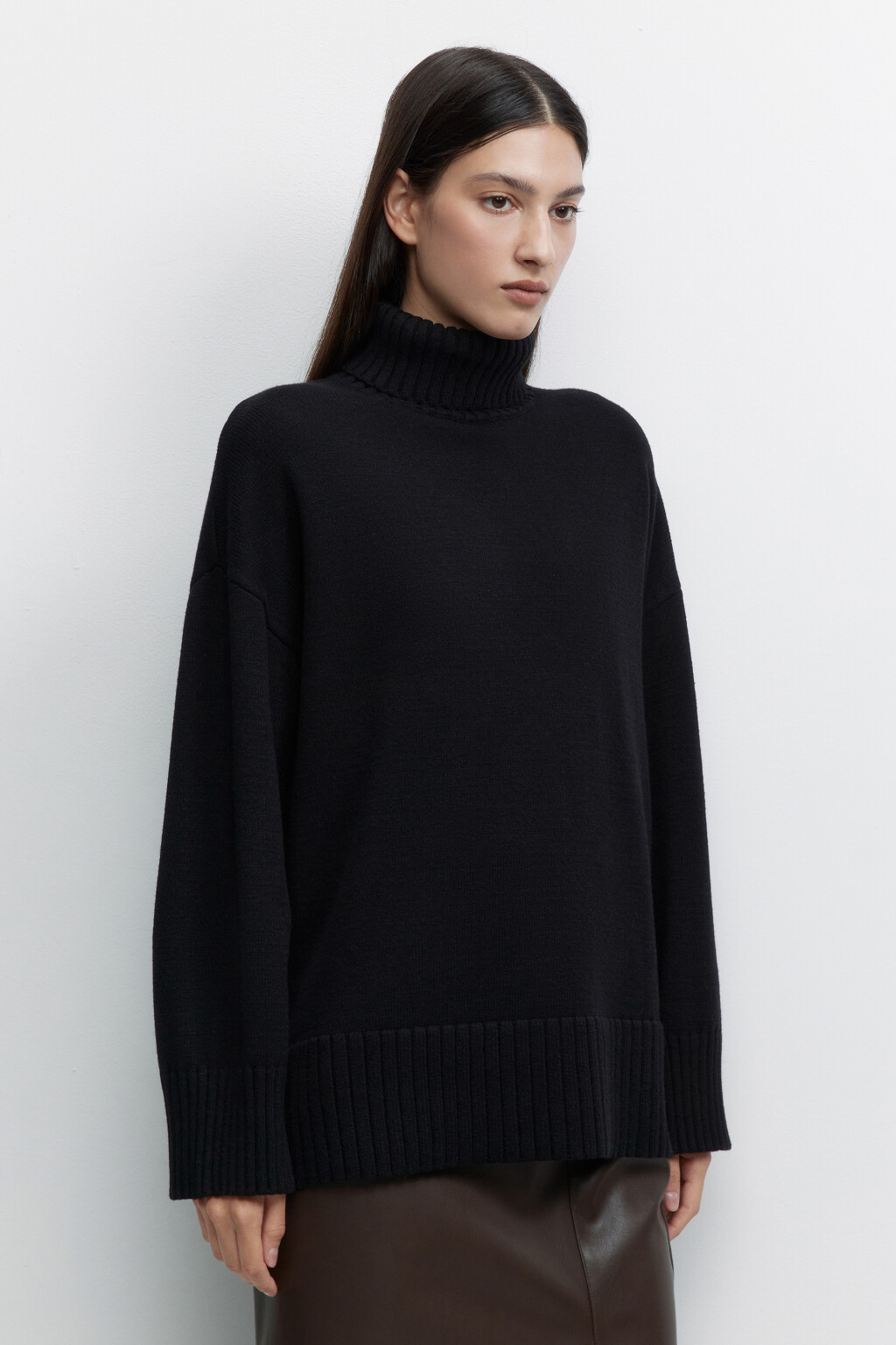 Свитер SWEATER свободный с боковыми разрезами - цвет черный - 3