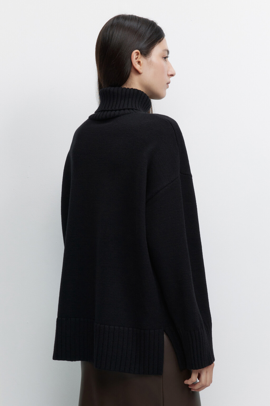 Свитер SWEATER свободный с боковыми разрезами - цвет черный - 4