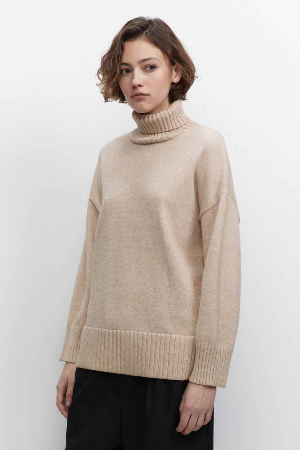 Свитер SWEATER свободный с боковыми разрезами - цвет бежевый - 3