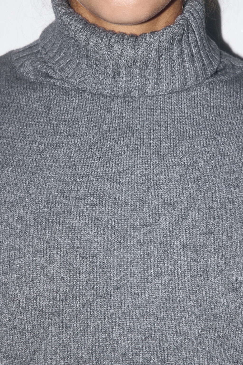 Свитер свободный с боковыми разрезами - цвет серый - 6