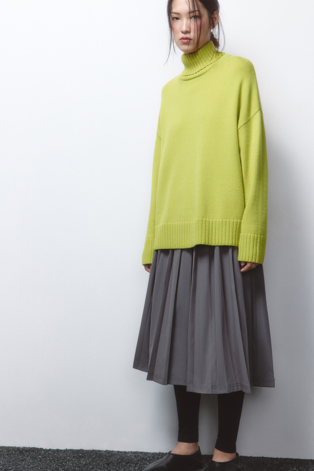 Свитер вязаный свободный с воротником - цвет зеленый - 1