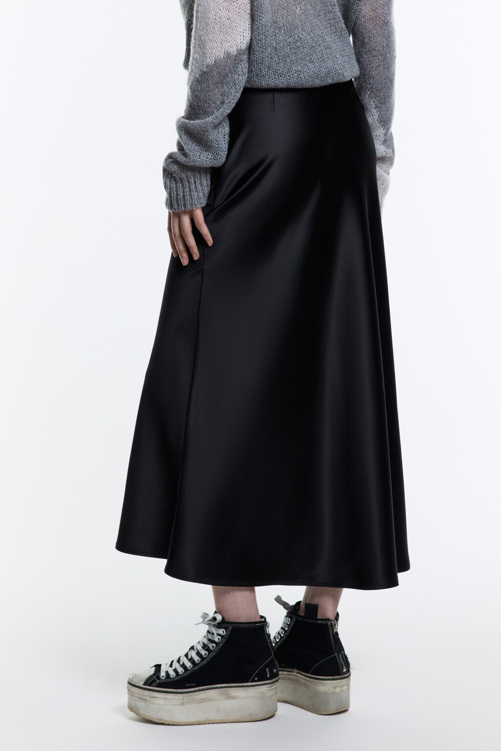 Юбка-годе макси атласная - цвет черный - 3
