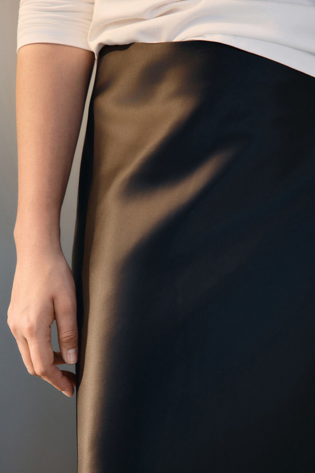 Юбка-годе макси атласная - цвет черный - 5