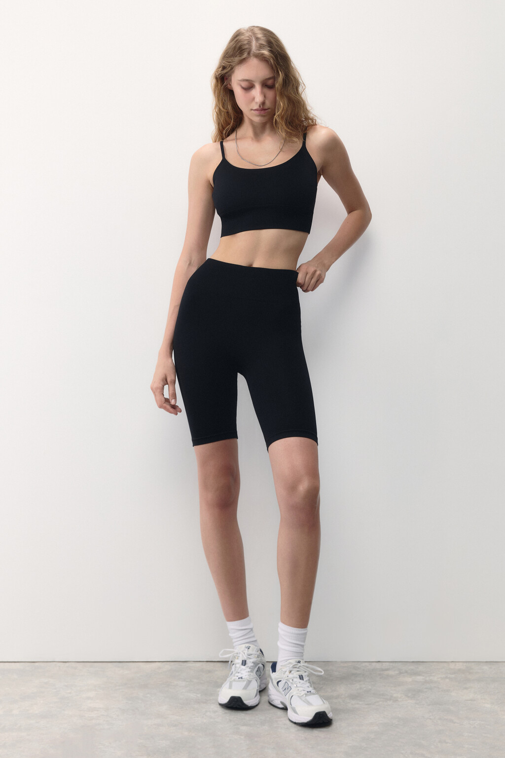 Шорты-велосипедки бесшовные с высокой посадкой - цвет черный - 7