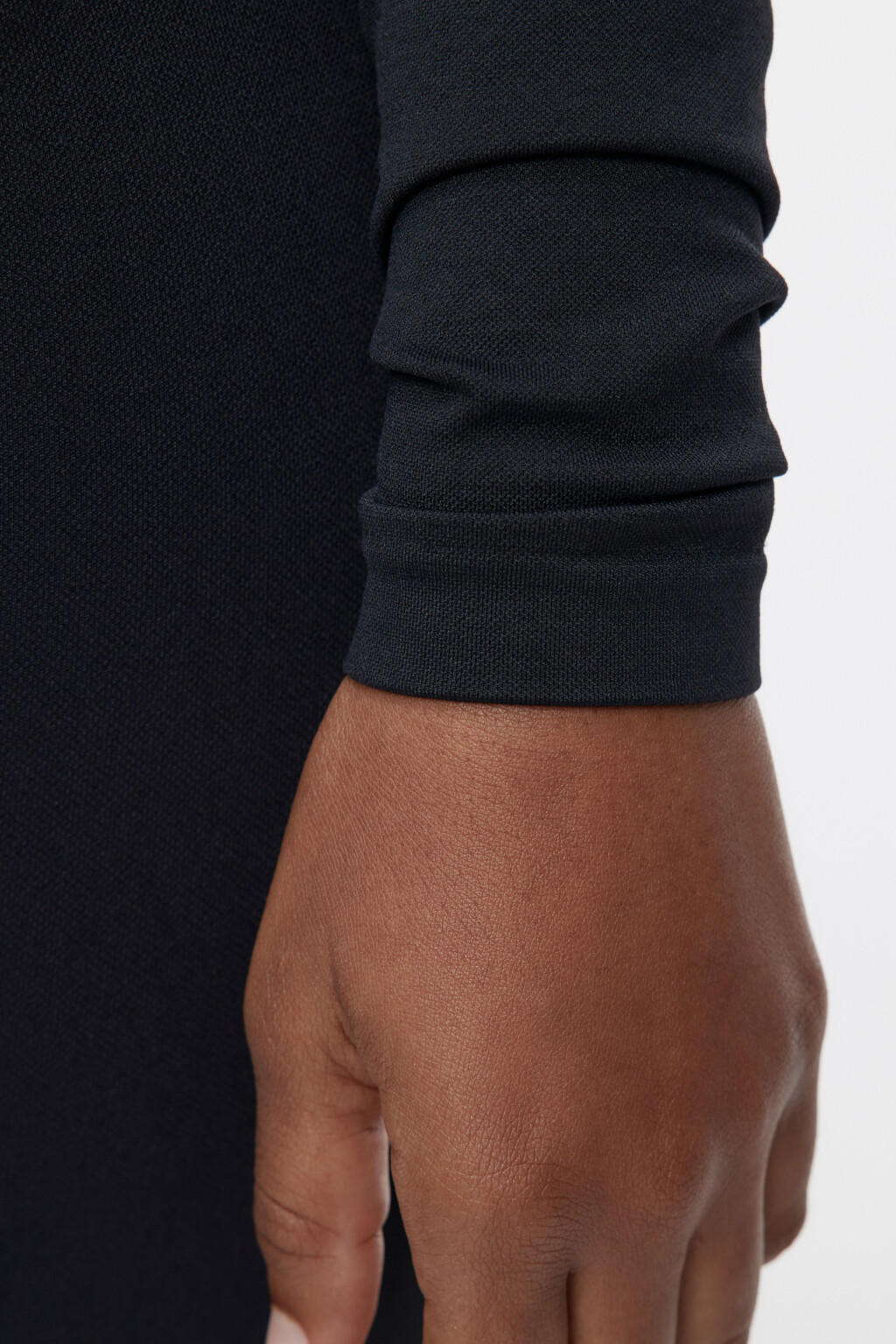 Лонгслив спортивный облегающий бесшовный - цвет черный - 6