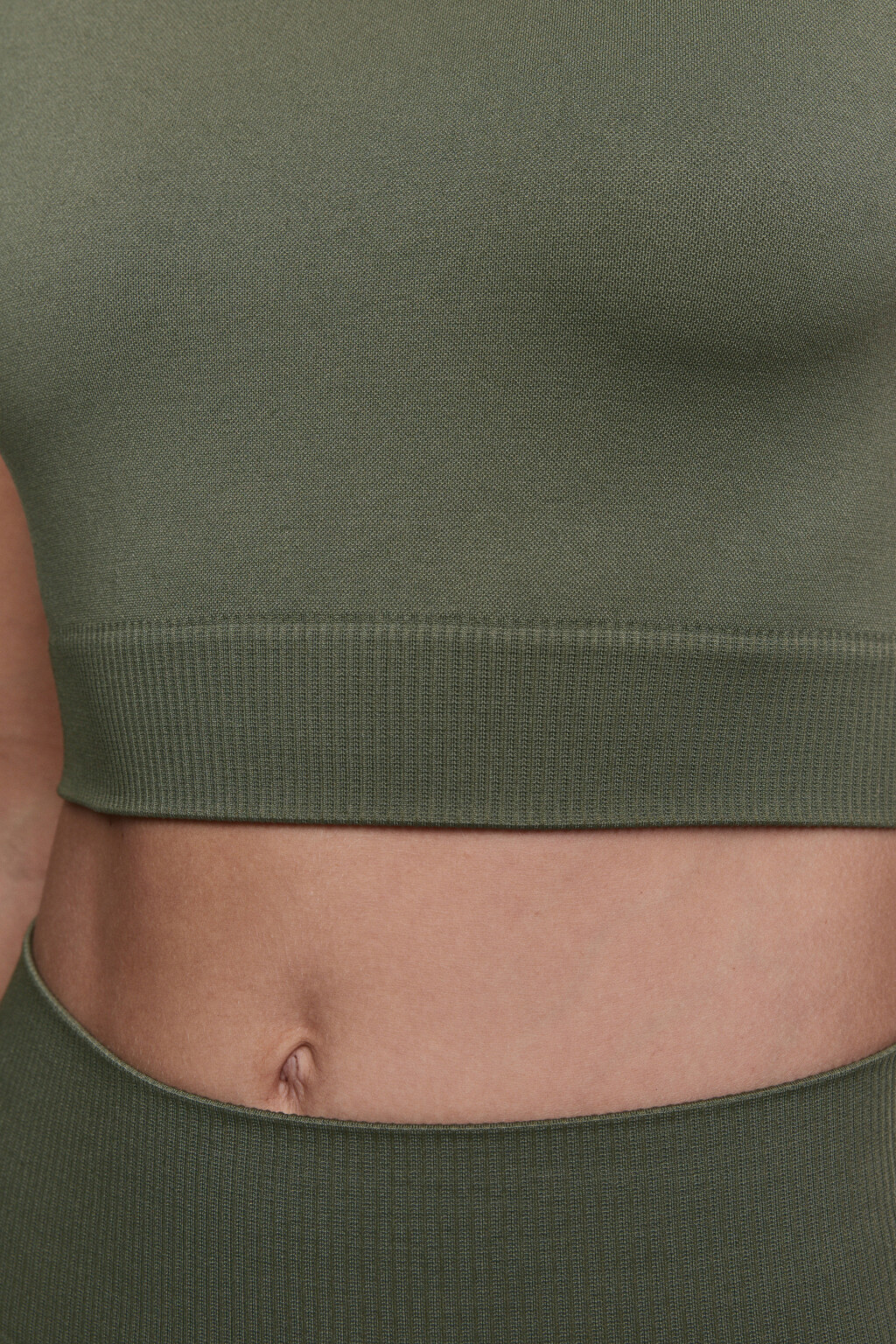 Топ-футболка спортивный бесшовный - цвет зеленый - 7