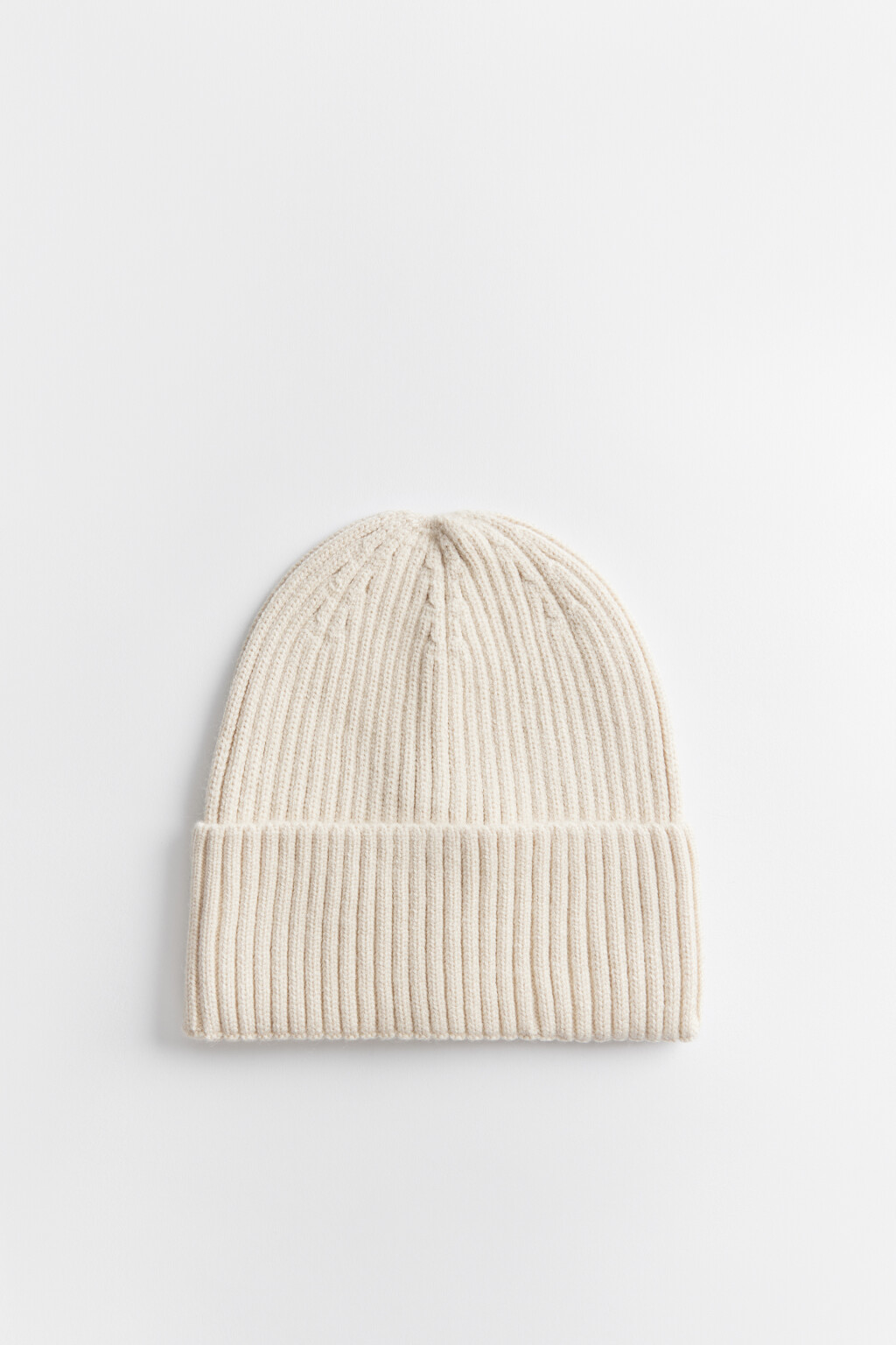 Шапка-бини вязаная вискозная в рубчик - цвет бежевый - 1