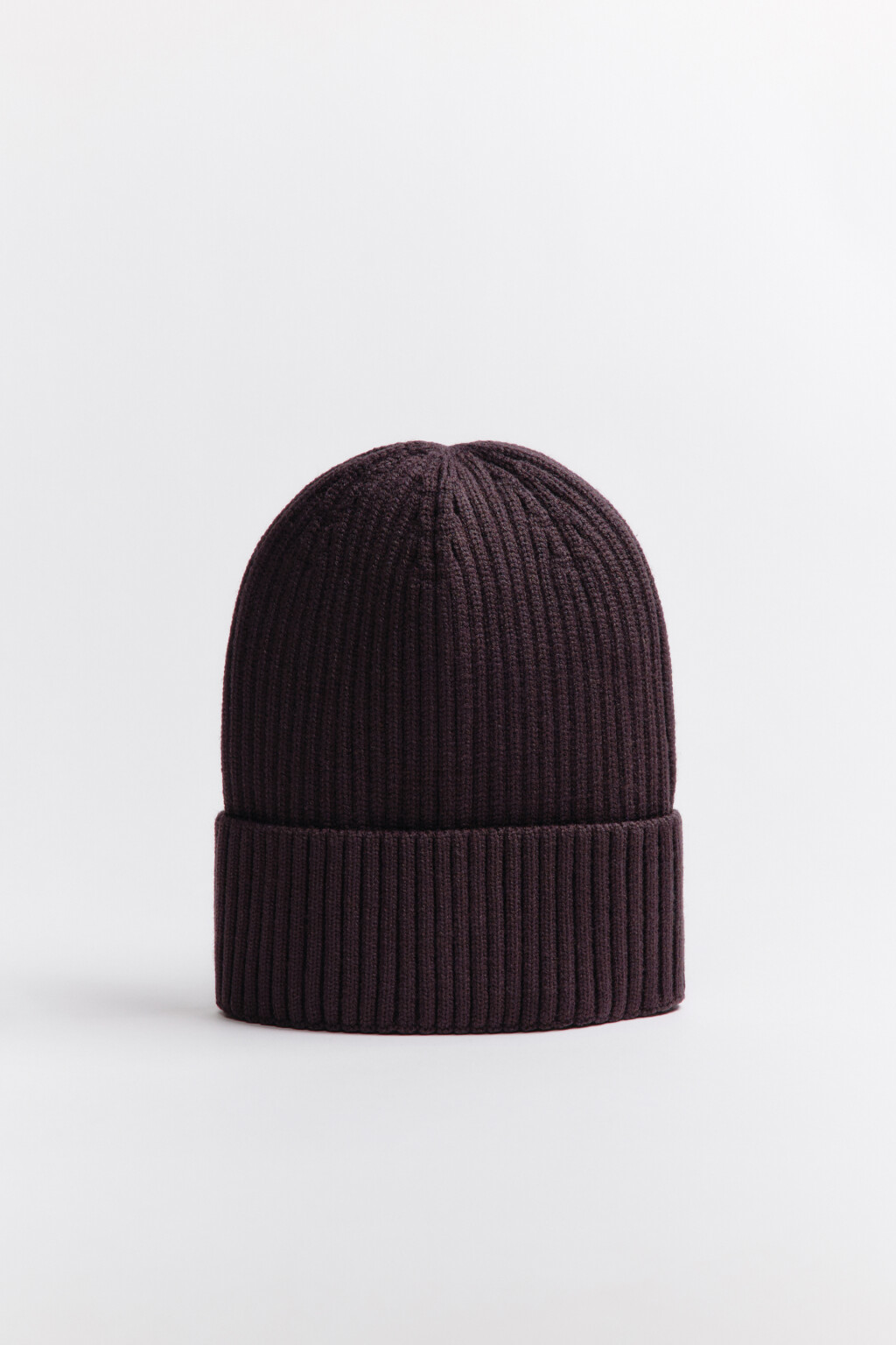 Шапка-бини вязаная в рубчик - цвет коричневый - 1
