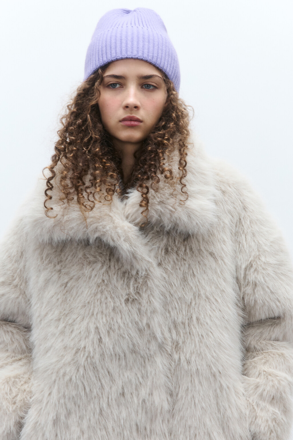 Шапка-бини трикотажная в рубчик - цвет сиреневый - 4