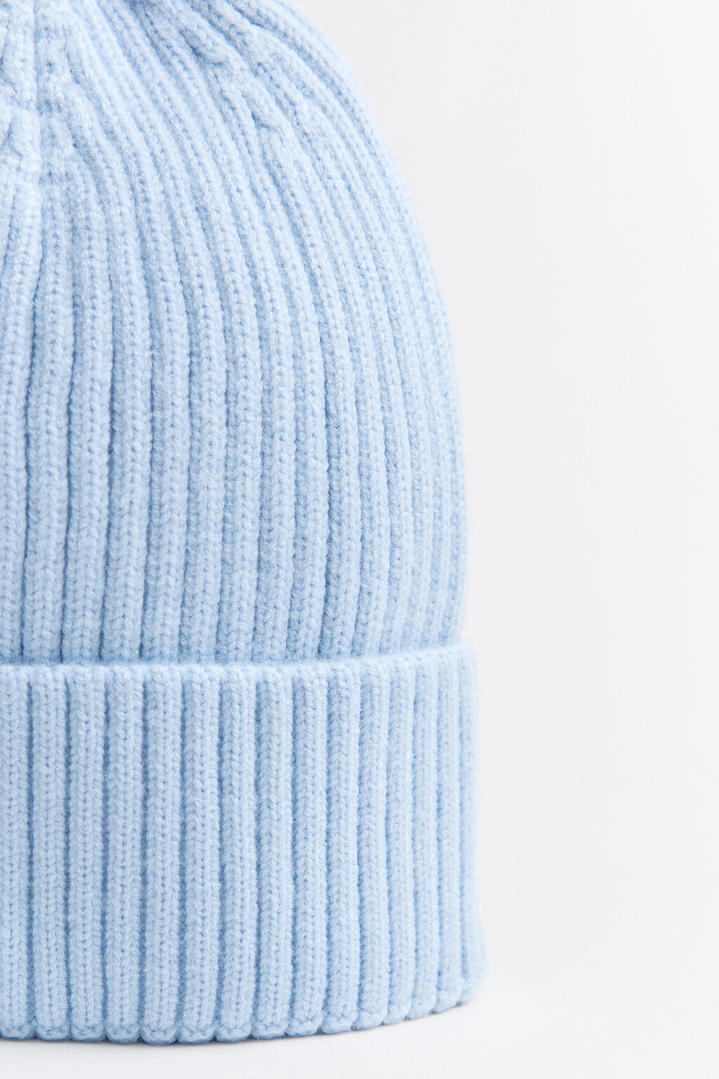 Шапка-бини вязаная в рубчик - цвет голубой - 2