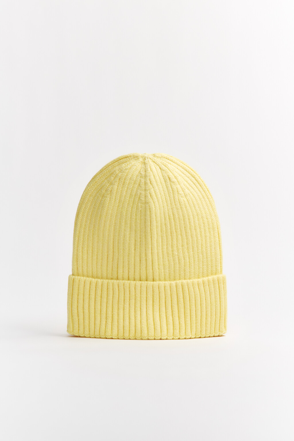 Шапка-бини вязаная в рубчик - цвет желтый - 1