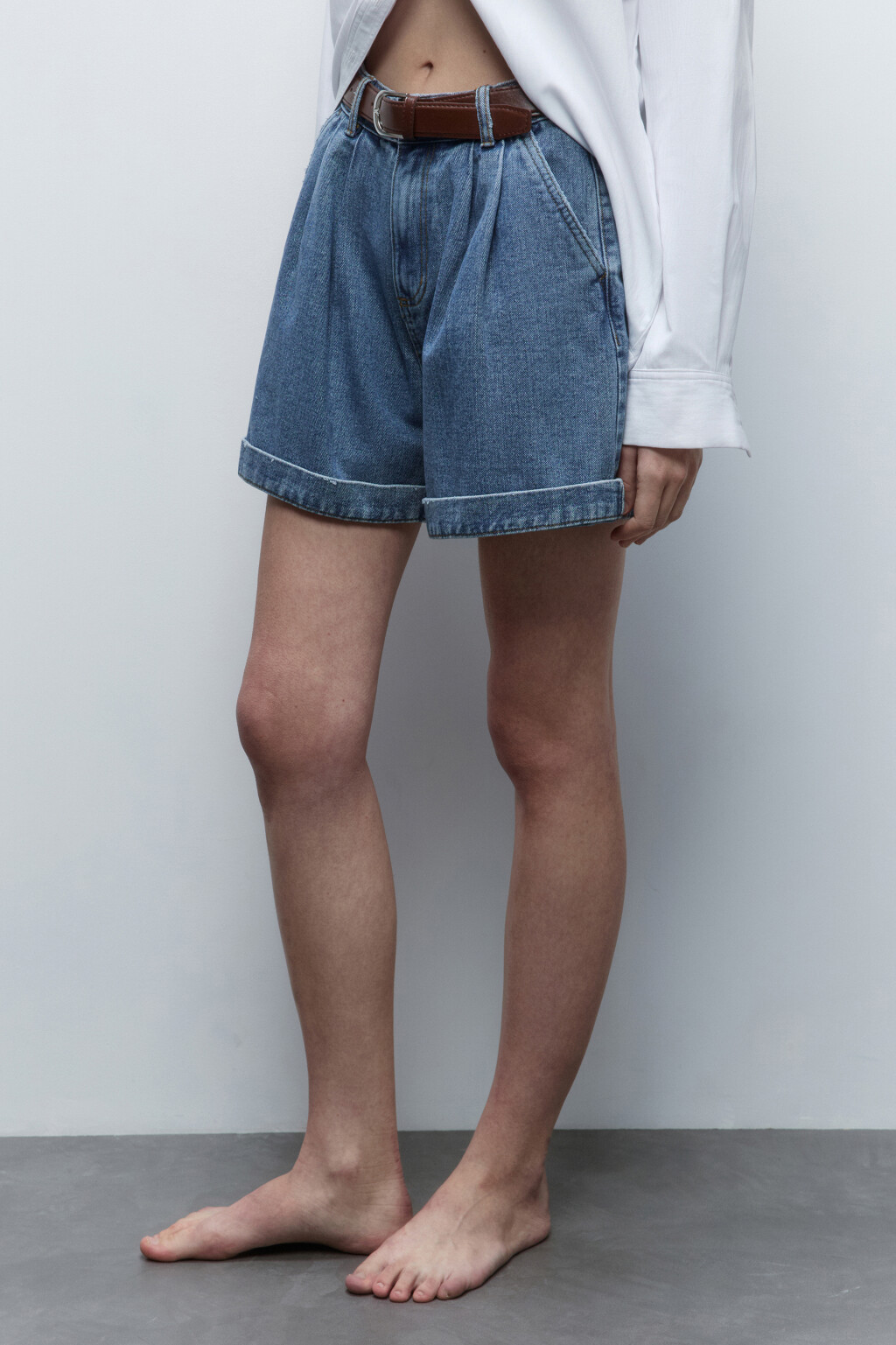 Шорты джинсовые с высокой посадкой и ремнем - цвет голубой - 3