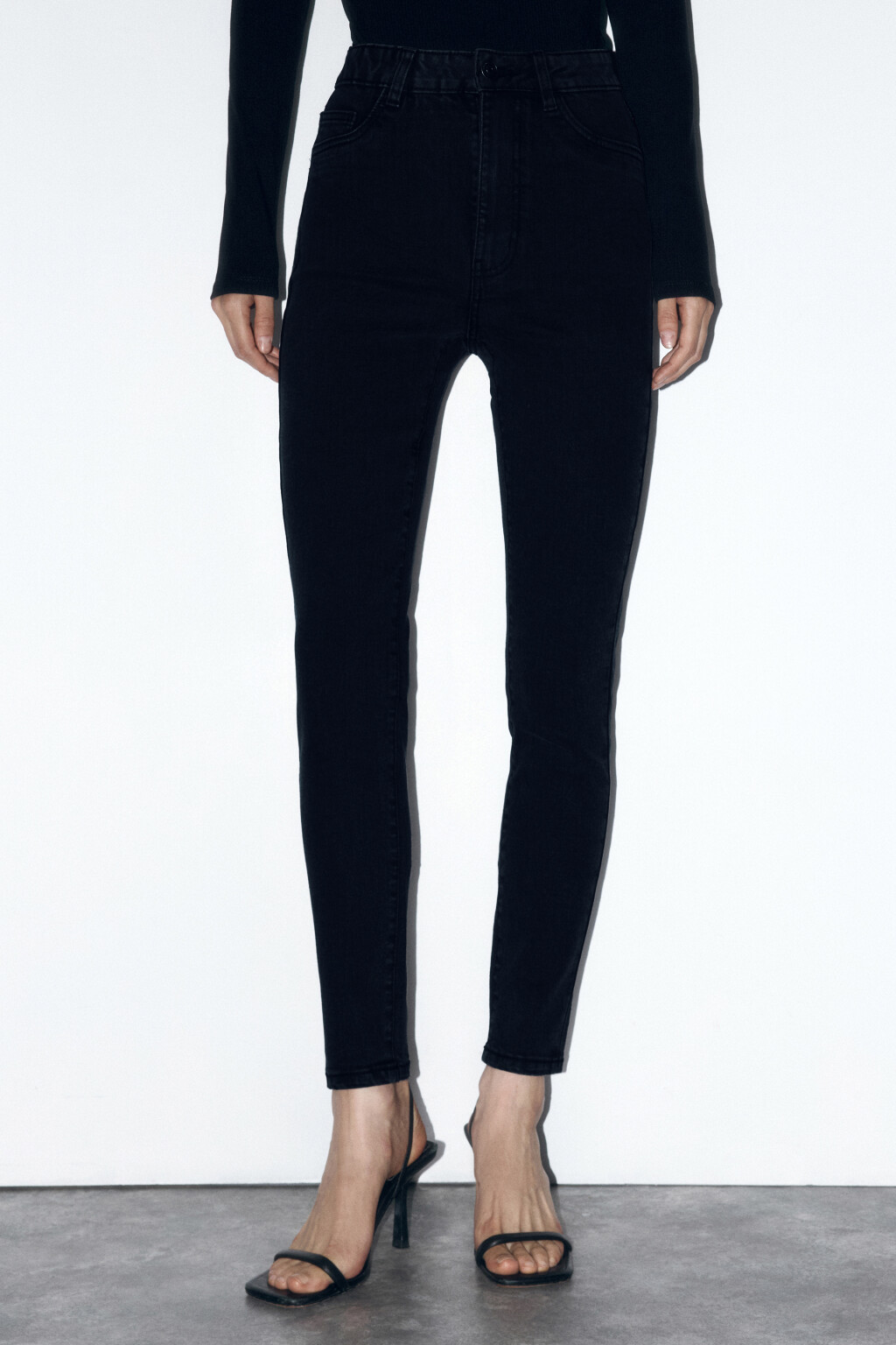 Джинсы skinny fit с высокой посадкой - цвет черный - 1