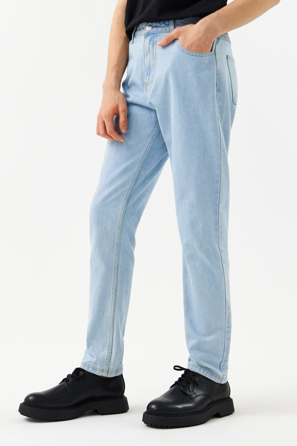Джинсы зауженные со средней посадкой - цвет голубой - 3