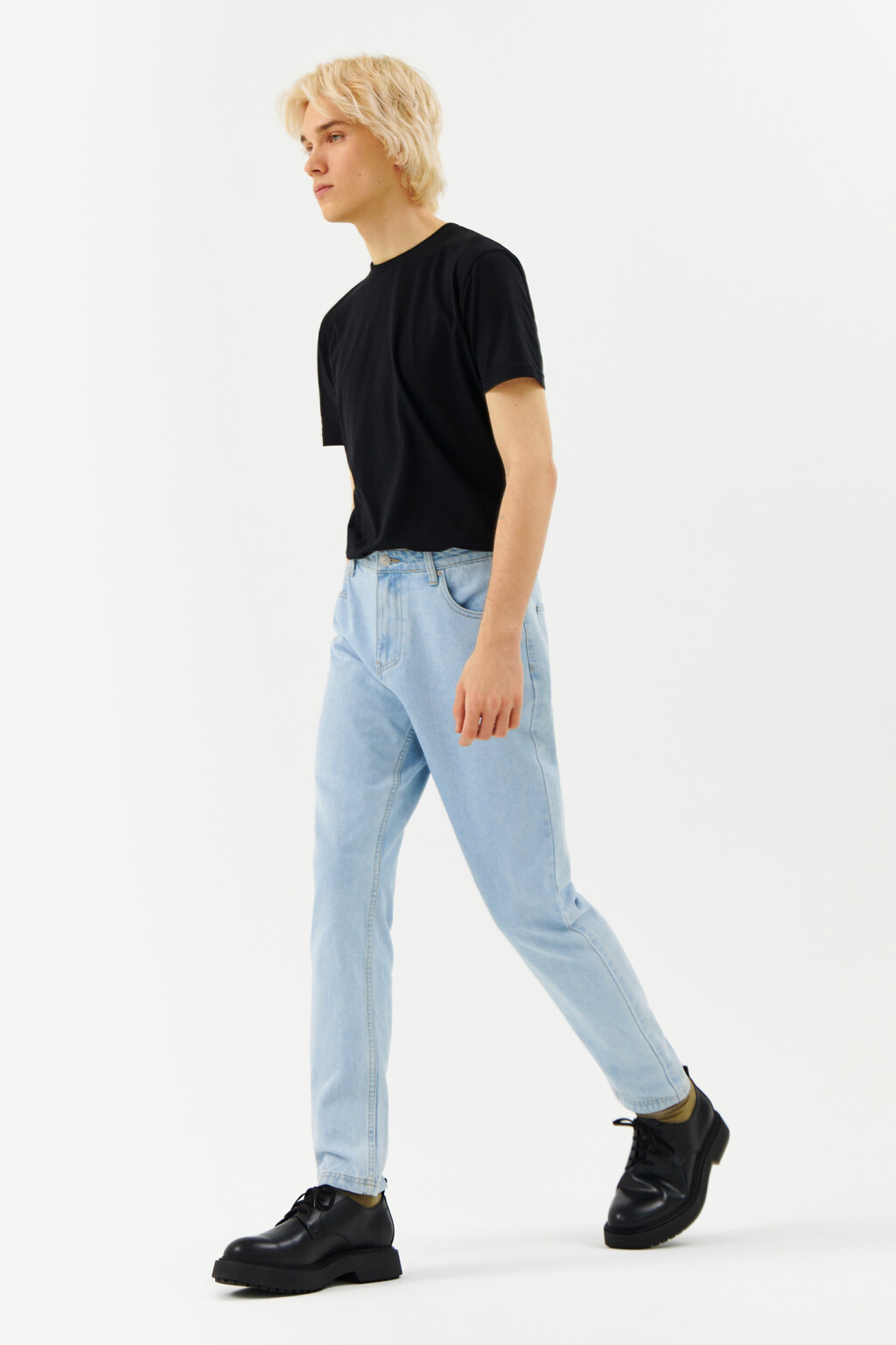 Джинсы зауженные со средней посадкой - цвет голубой - 7