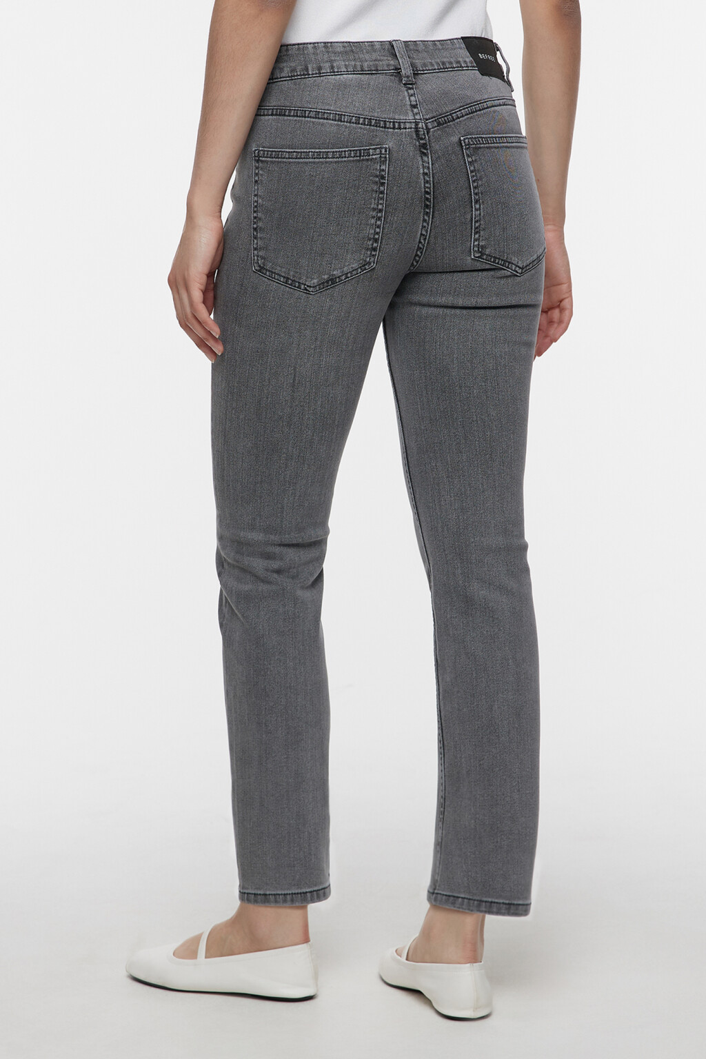Джинсы slim зауженные со средней посадкой - цвет серый - 3