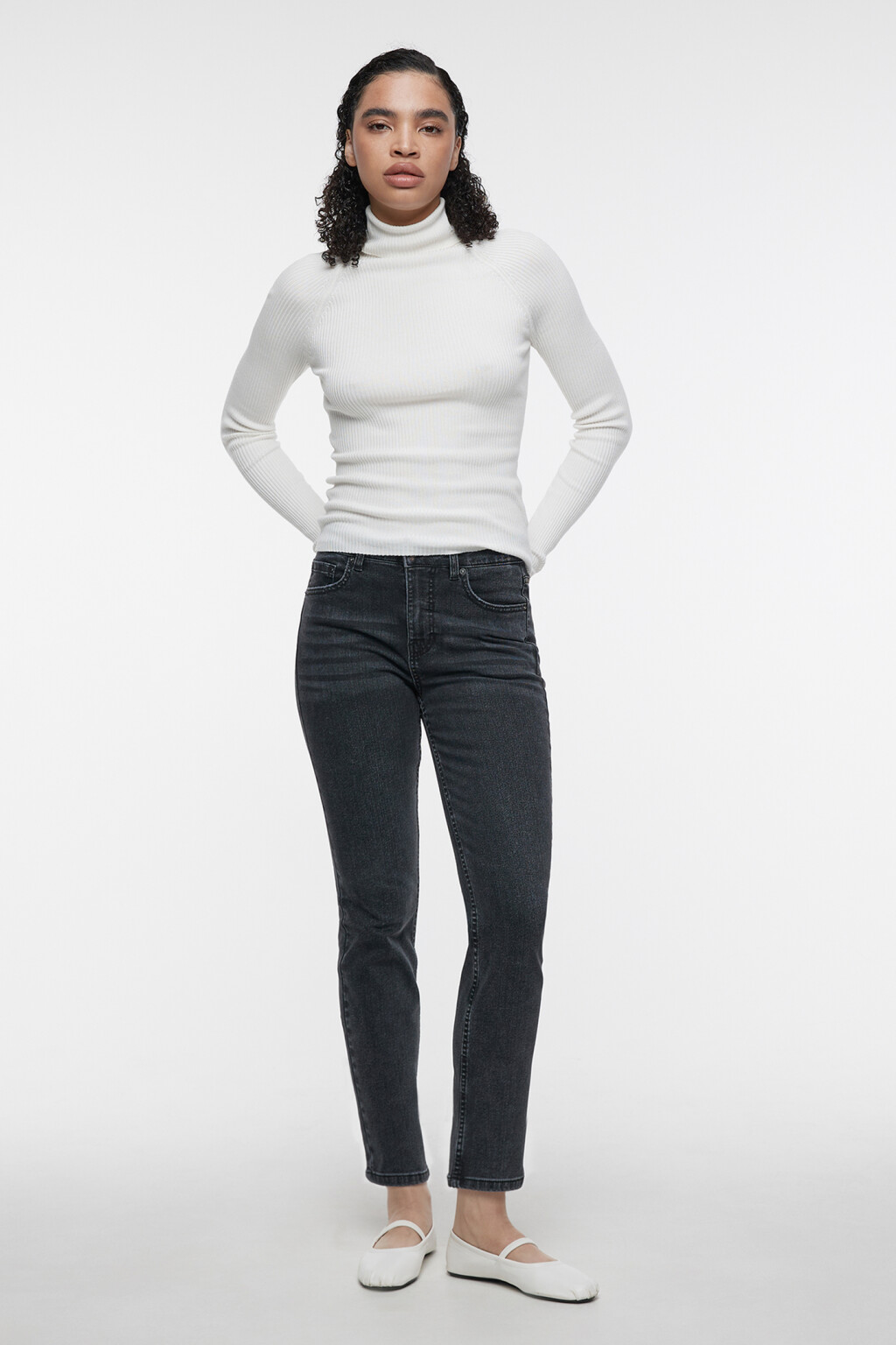 Джинсы slim зауженные со средней посадкой - цвет серый - 4