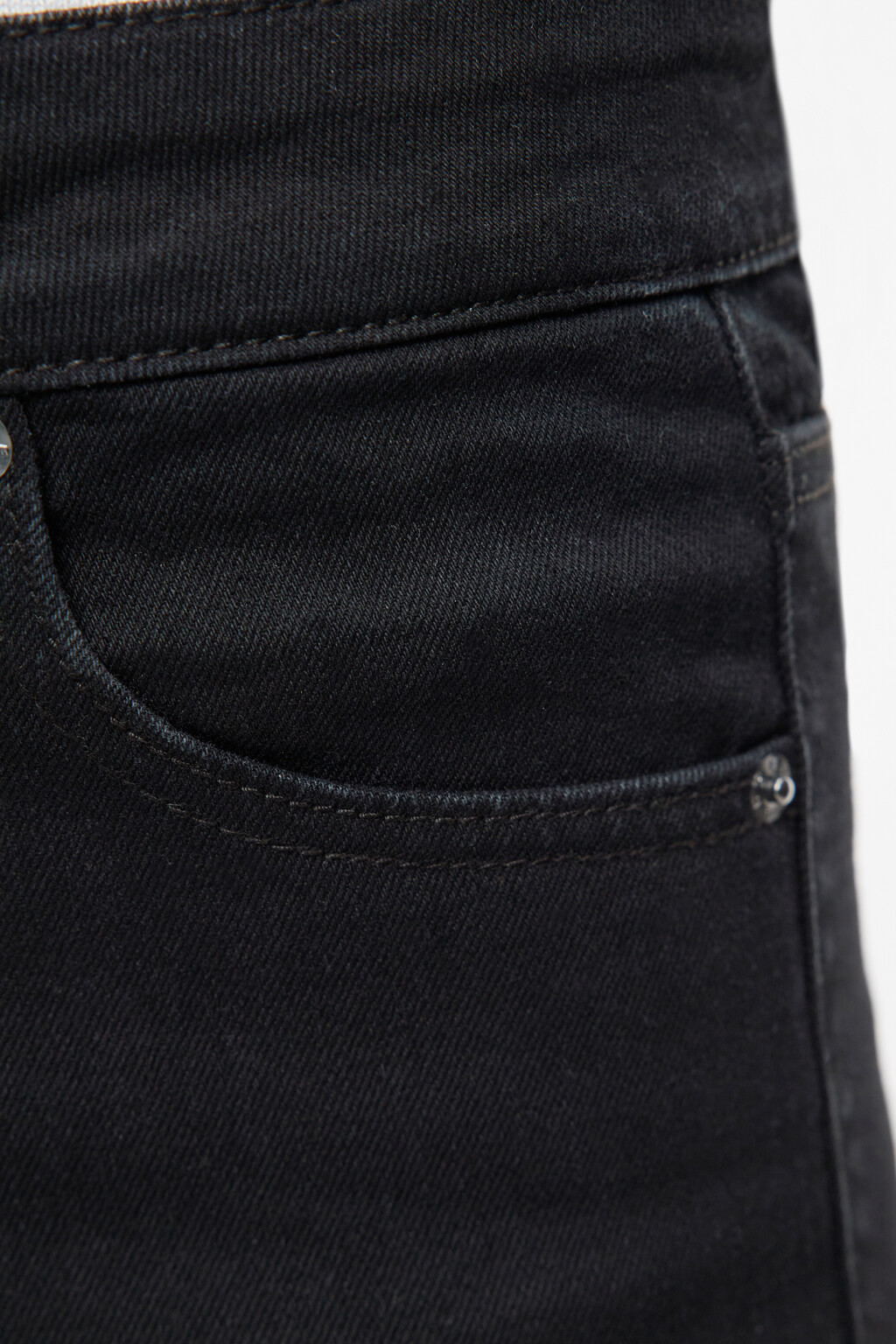 Джинсы slim зауженные со средней посадкой - цвет черный - 6