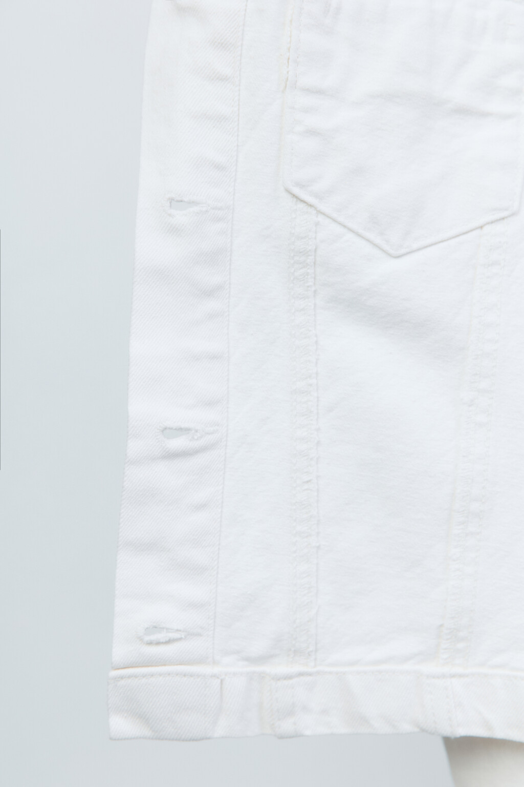 Куртка джинсовая прямая с нагрудными карманами - цвет белый - 8