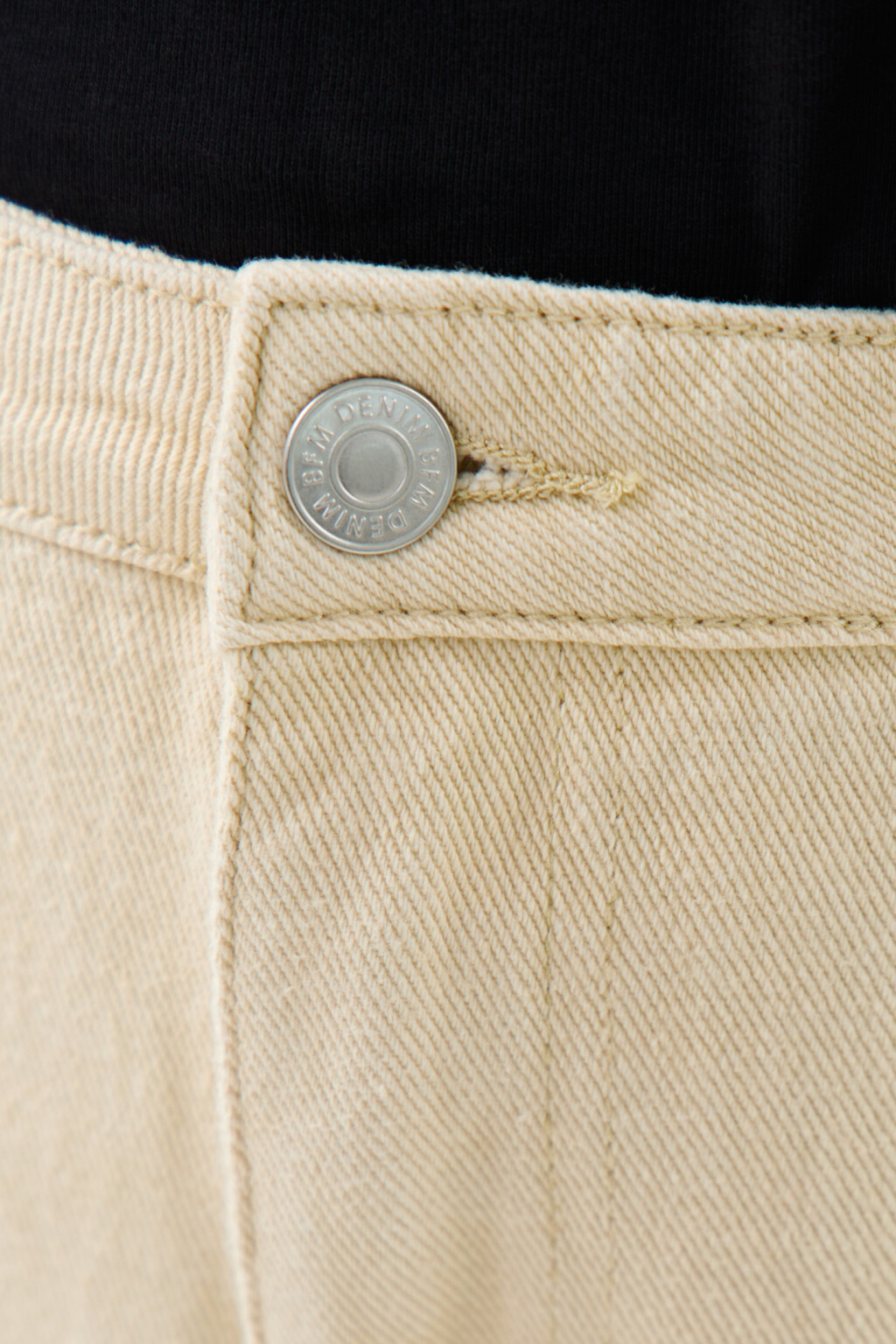 Джинсы зауженные со средней посадкой - цвет белый - 5