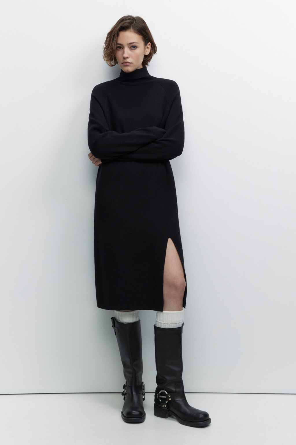 Платье-свитер SlitDress миди вязаное с разрезом - цвет черный - 4