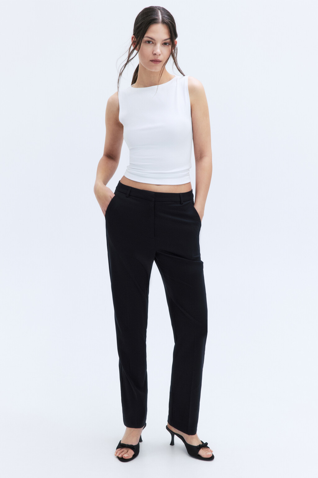 Брюки-слоучи костюмные с высокой посадкой - цвет черный - 1